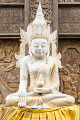 Gangaramaya Temple in Colombo