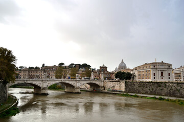 Naklejka premium bridge Vittorio Emanuele II over the river Tiber - view from aelius bridge - Rome., Italy