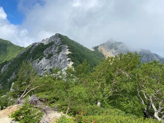 山の上から見た景色