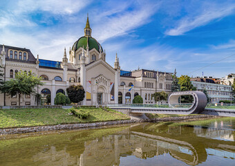 View of the Building of Academy of Fine Arts with Festina Lente bridge in Sarajevo. 