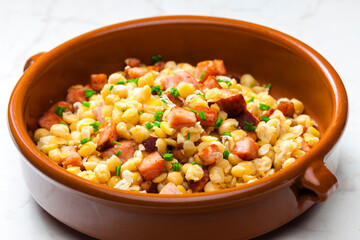 salad of  yellow peas, bacon and parsley