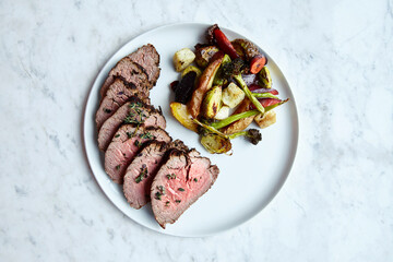 Roast beef with baked vegetables