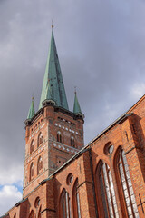 Fototapeta na wymiar Die Kirche St. Petri in der Hansestadt Lübeck, Schleswig-Holstein