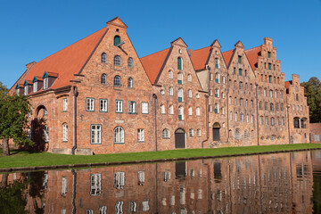 Naklejka premium Die alten Salzspeicher in der Hansestadt Lübeck, Schleswig-Holstein
