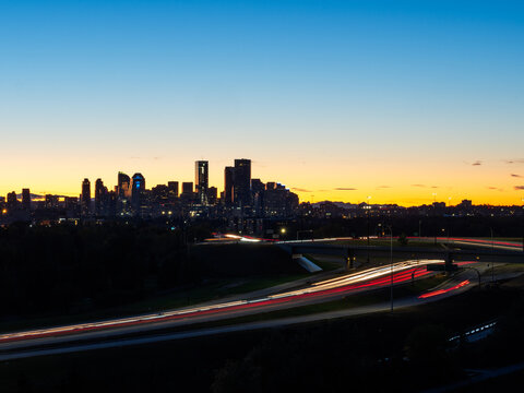 night skyline of Calgary