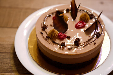 美味しそうなチョコレートムースケーキ