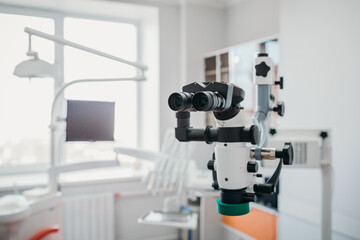 dental microscope in dentistry