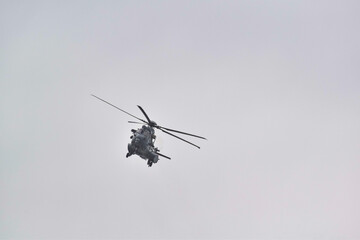 Hélicoptère de reconnaissance de l'armée de terre française