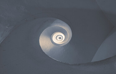 Escalier en colimaçon de l'église de Santa Catalina de Valencia, Espagne.