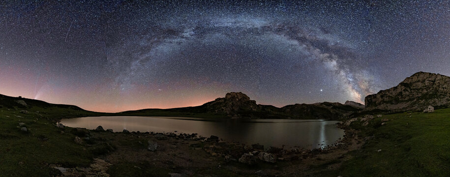 Fototapeta Panoramic View Of A Starry Night With The Milky Way And The Comet Neowise