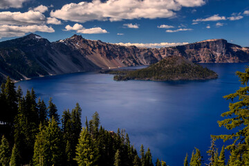 Fototapeta na wymiar USA, Oregon, Crater Lake National Park. Spring landscape of lake.