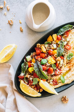 Spelt tabbouleh with hummus