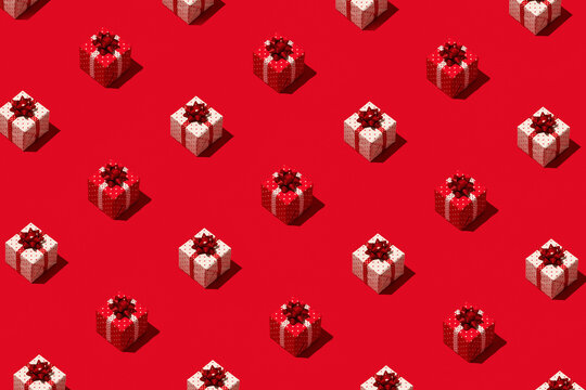 Red and white gifts pattern