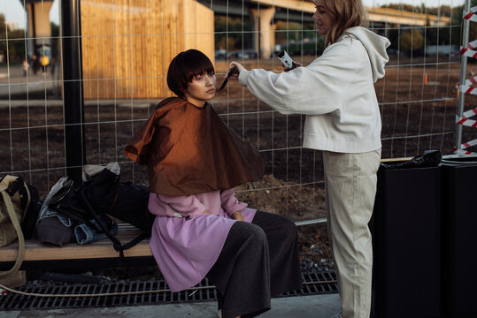 haircut on the street