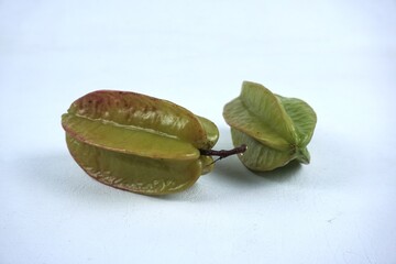 green star fruit © AntxPhotoStock