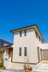 青空とモデルハウス　新興住宅地　住宅地イメージ