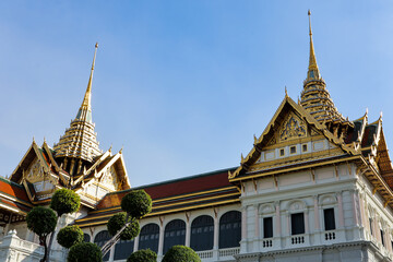Fototapeta premium Chakri Maha Prasat Hall at the Grand Palace in Bangkok, Thailand.