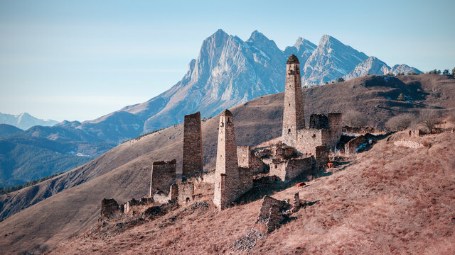Pyaling is a medieval town-settlement in Ingushetia. Consists of a sanctuary, battle and residential towers. Located in the Dzheyrakh region. Russia