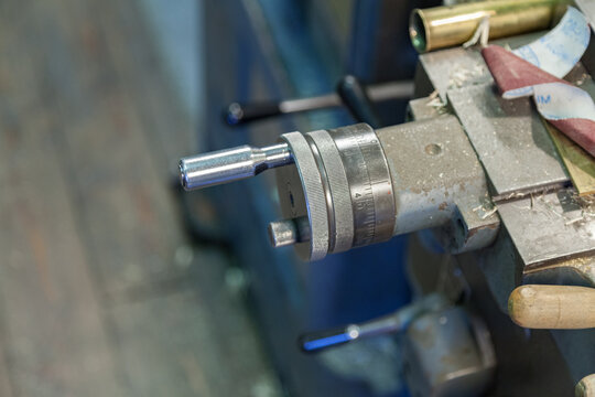 levers to operate vintage lathe