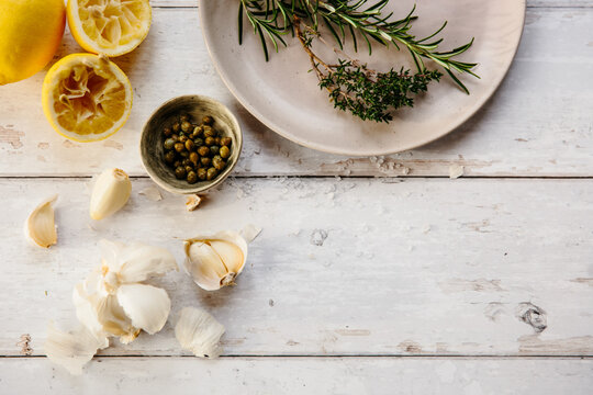 Garlic, herbs and other aromatic seasonings