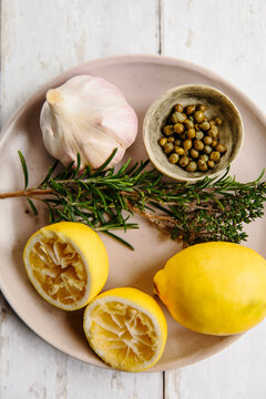 Garlic, herbs and other aromatic seasonings