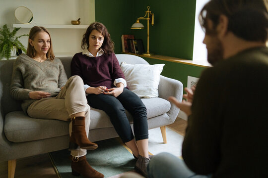 two girlfriends at a psychologist's appointment