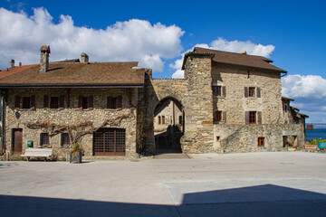 Obraz premium Village médiéval d'Yvoire, Haute-Savoie, France