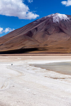 A 4x4 exploring The Andean highlands
