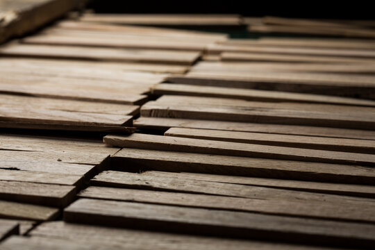 assi di legno isolati 