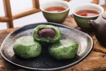 Food of Tomb Sweeping Day Festival in China-green dumpling