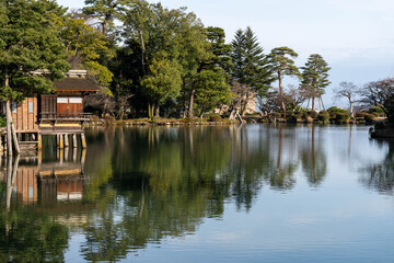 Fototapeta na wymiar Japanese old historic buildings and lakes