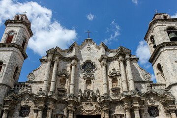 Fototapeta premium Cathédrale de San Cristóbal à La Havane, Cuba