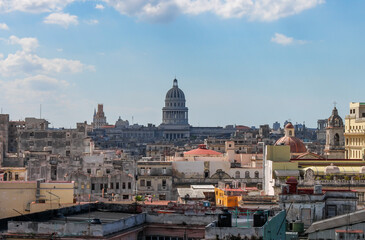 Fototapeta na wymiar Capitole et paysage urbain à la Havane, Cuba