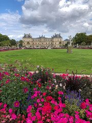 El Palacio de Luxemburgo es un palacio francés del siglo XVII