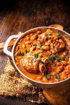 frijoles con codillo de cerdo