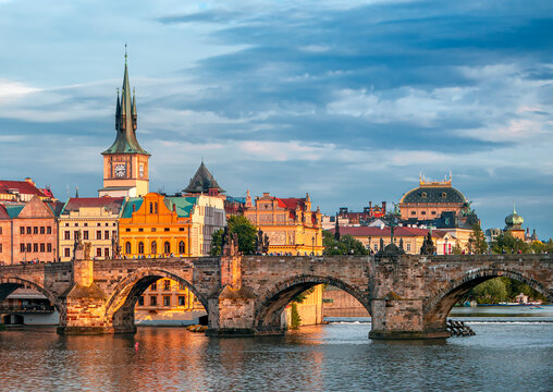 Prag, bridge, Czech Republic , Vlatava , Charles Bridge . Trumph, Old Europe 