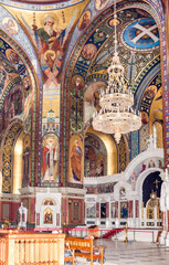 Fototapeta na wymiar The interior of the Holy- Ascension Cathedral
