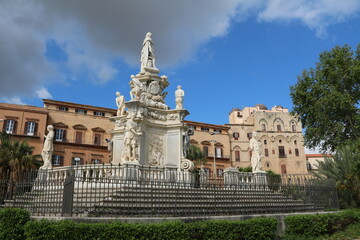 Fototapeta na wymiar Monumento a Filippo V in Park Villa Bonanno in Palermo, Sicily Italy