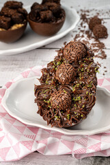 Ovo de pascoa de chocolate com limão