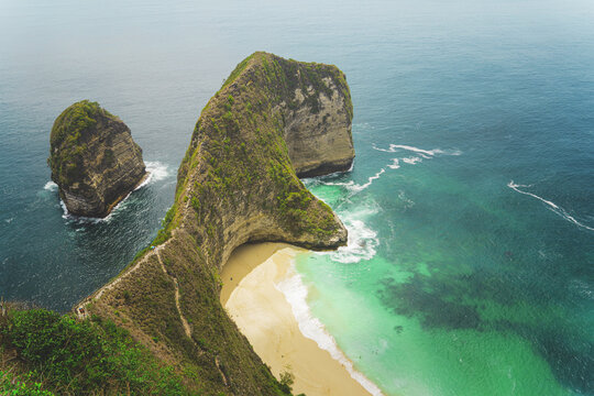High angle shot of the beautiful Nusa Penida in Bali, Indonesia