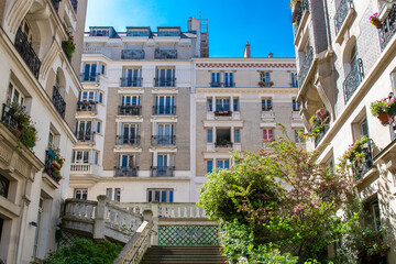 Paris, Montmartre, typical buildings