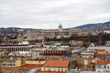 Fototapeta na wymiar Panoramica, panoramic, vista, view o skyline en la ciudad de Budapest, en el pais de Hungria