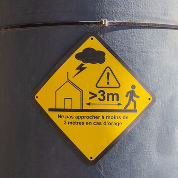 Panneau "Danger foudre"