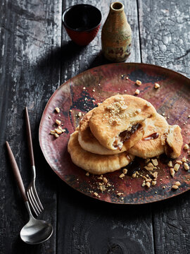 Hotteok (korean panfried cinnamon rice cake)