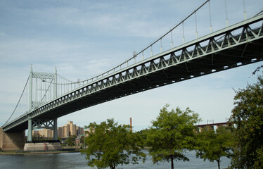Puente Robert F. Kennedy que une Astoria con la isla Randall. Nueva York, EUA 