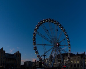 Fototapeta premium Ferris Wheel at dusk, in Antwerp, Belgium