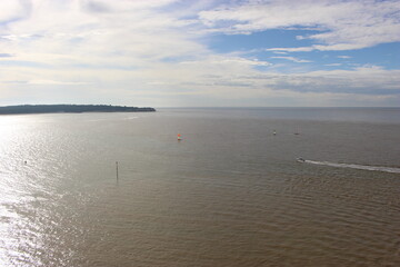 L'estuaire de la Gironde vu depuis le phare de Vallières