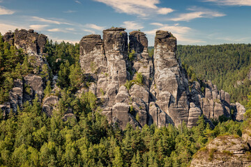 Fototapeta na wymiar Felsenlandschaft Bastei in der Nähe von Dresden