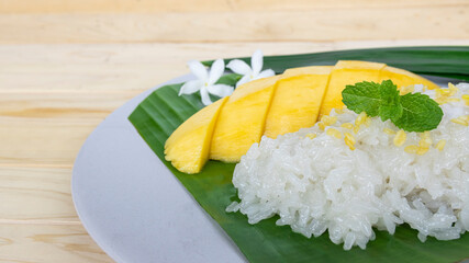Thai dessert,mango with sticky rice
