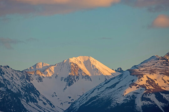 Mountain Range in late afternoon sunlight. © rima15